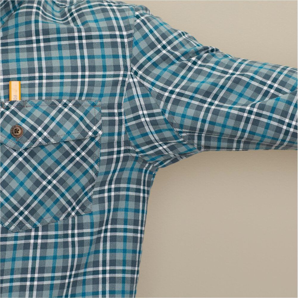 Men's Free Swingin' Wicking Flannel Shirt Main Image