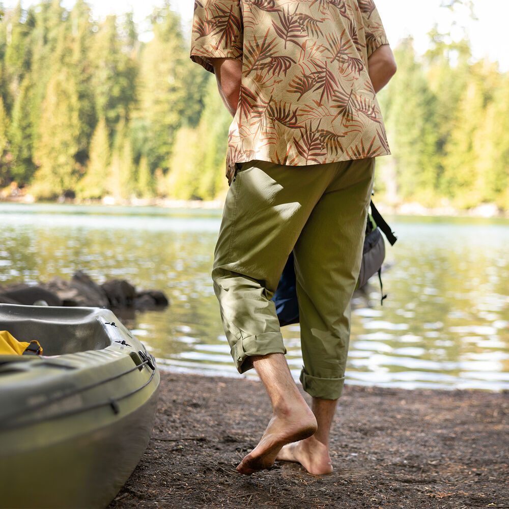 Men's AKHG Shoreside Standard Fit Pants Main Image