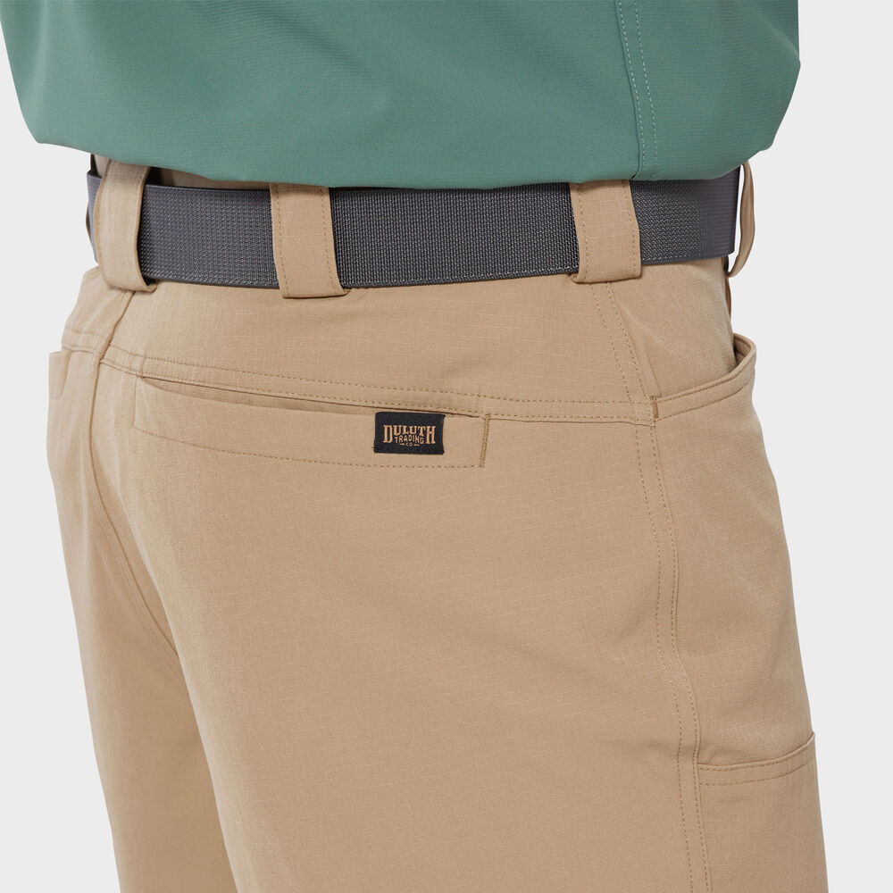 Men's Armachillo Flex Standard Fit 9'' Shorts Main Image