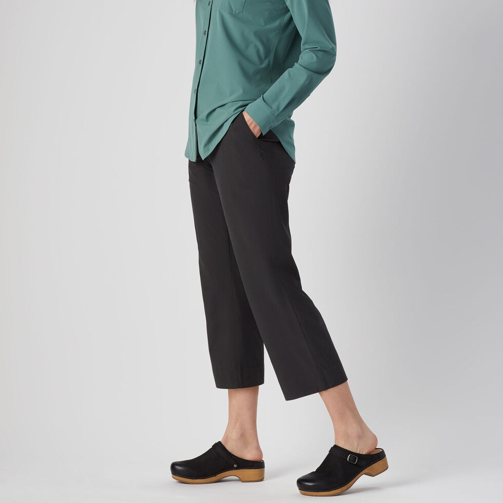 Women's Nine to Fine Synthetic Pull-On Capris