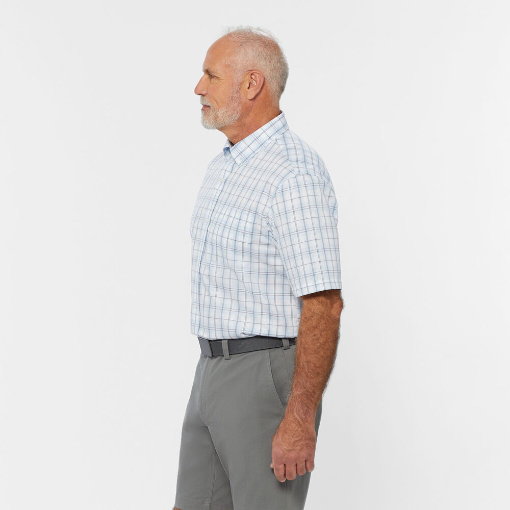 Men's Wrinklefighter Relaxed Fit Short Sleeve Shirt Main Image