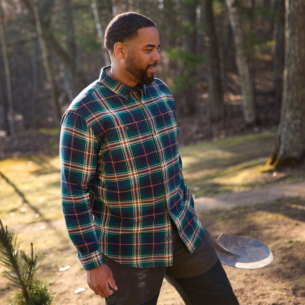 Men's Free Swingin' Flannel Standard Fit Shirt Main Image