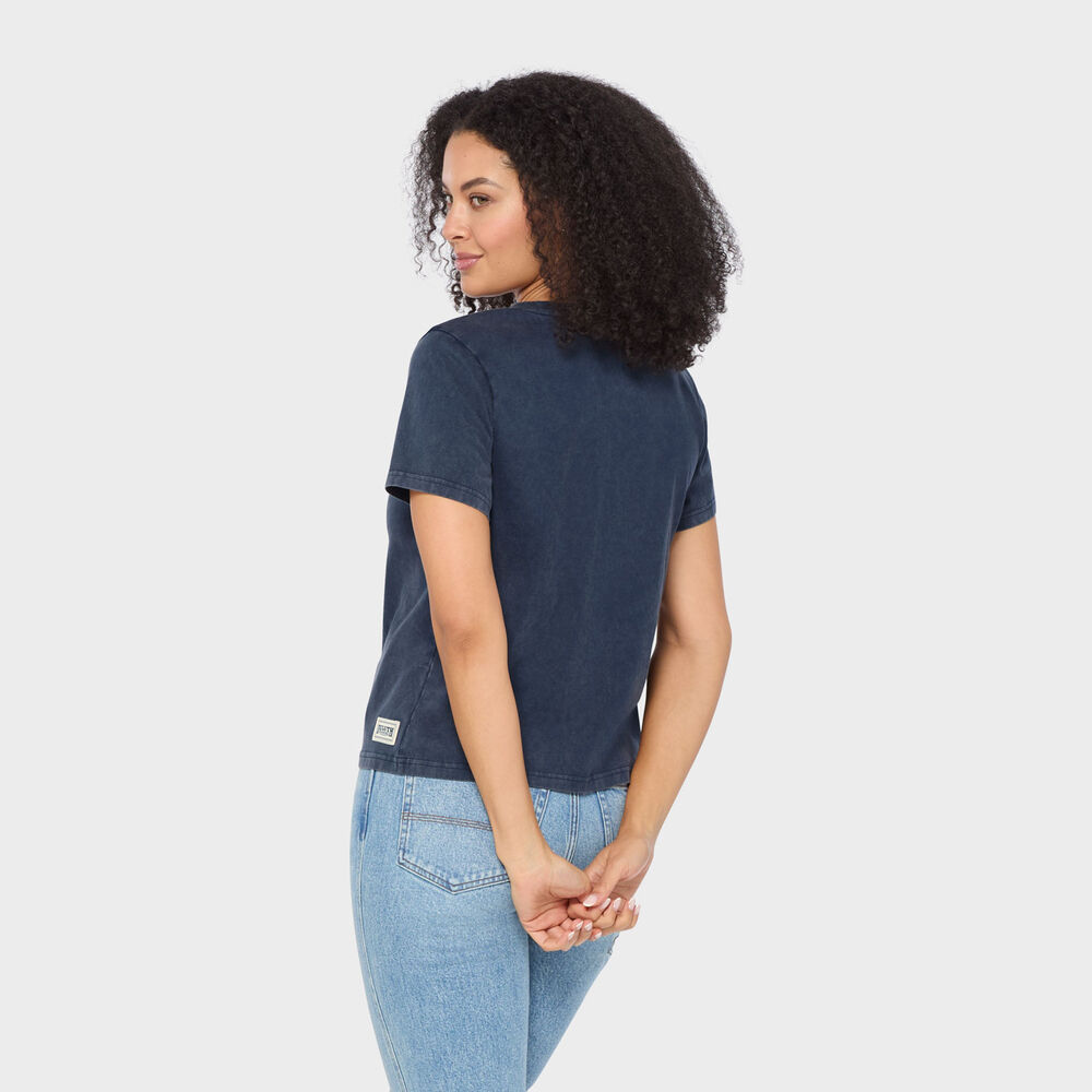 Women's Duluth Heritage Washed V-Neck Tee Main Image