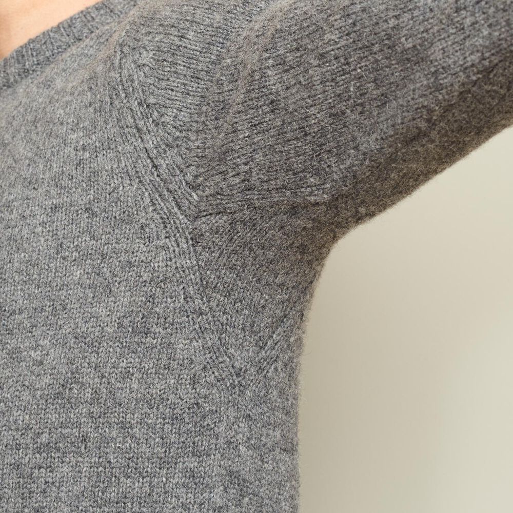 Men's Shetland Wool Sweater Main Image