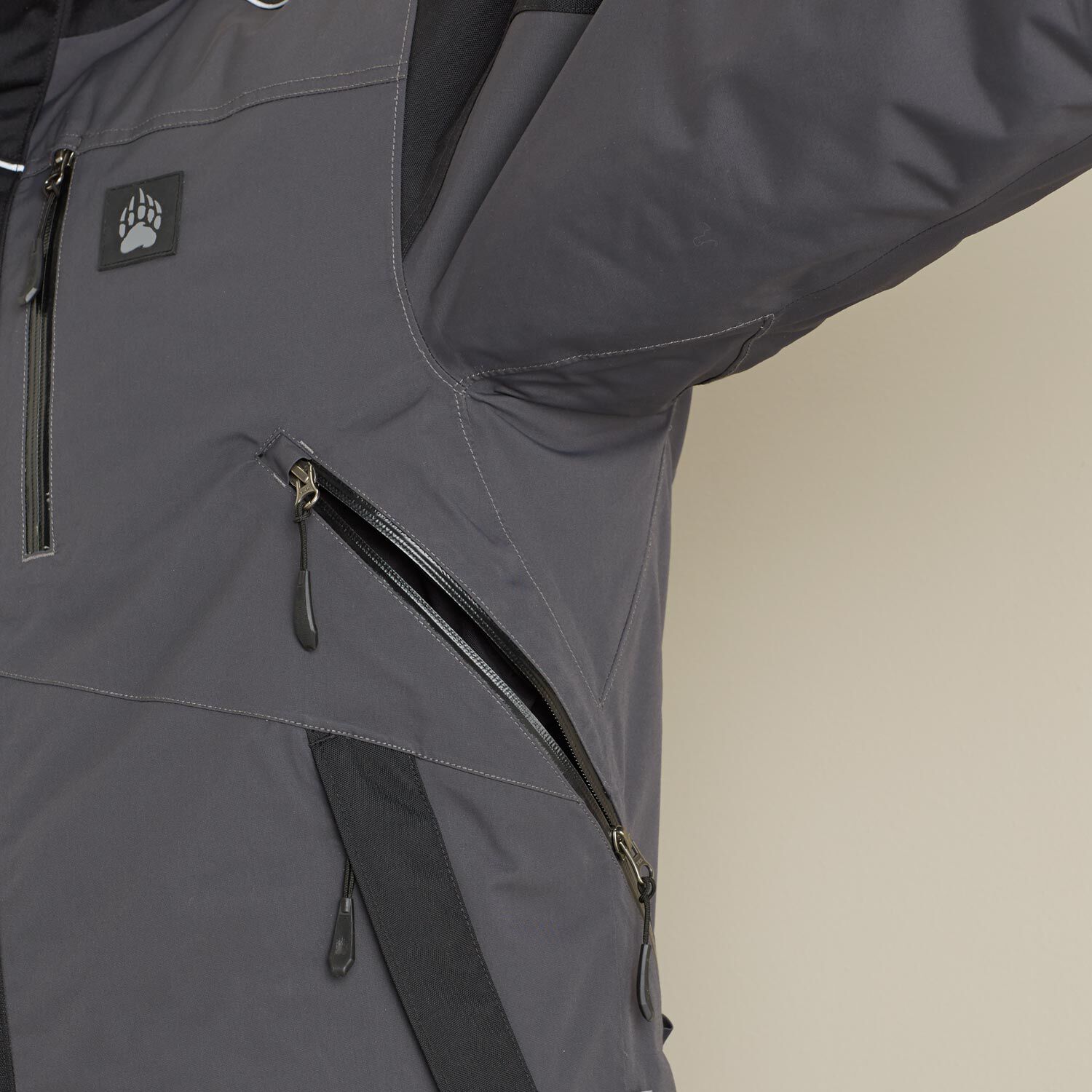 ボルクタクティカルギア　フード付きジャケット L 黒/グレー Alpha LIghtweight Jacket - 宗像山道具店 by GRIPS