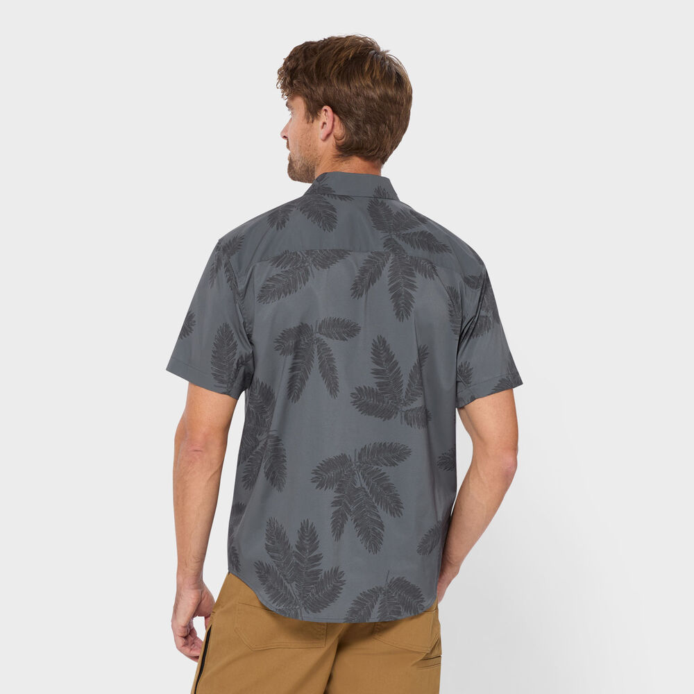 Men's AKHG Ventech Relaxed Fit Short Sleeve Shirt Main Image