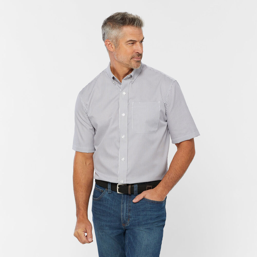 Men's Magnet Front Wrinklefighter Relaxed Fit Shirt Main Image