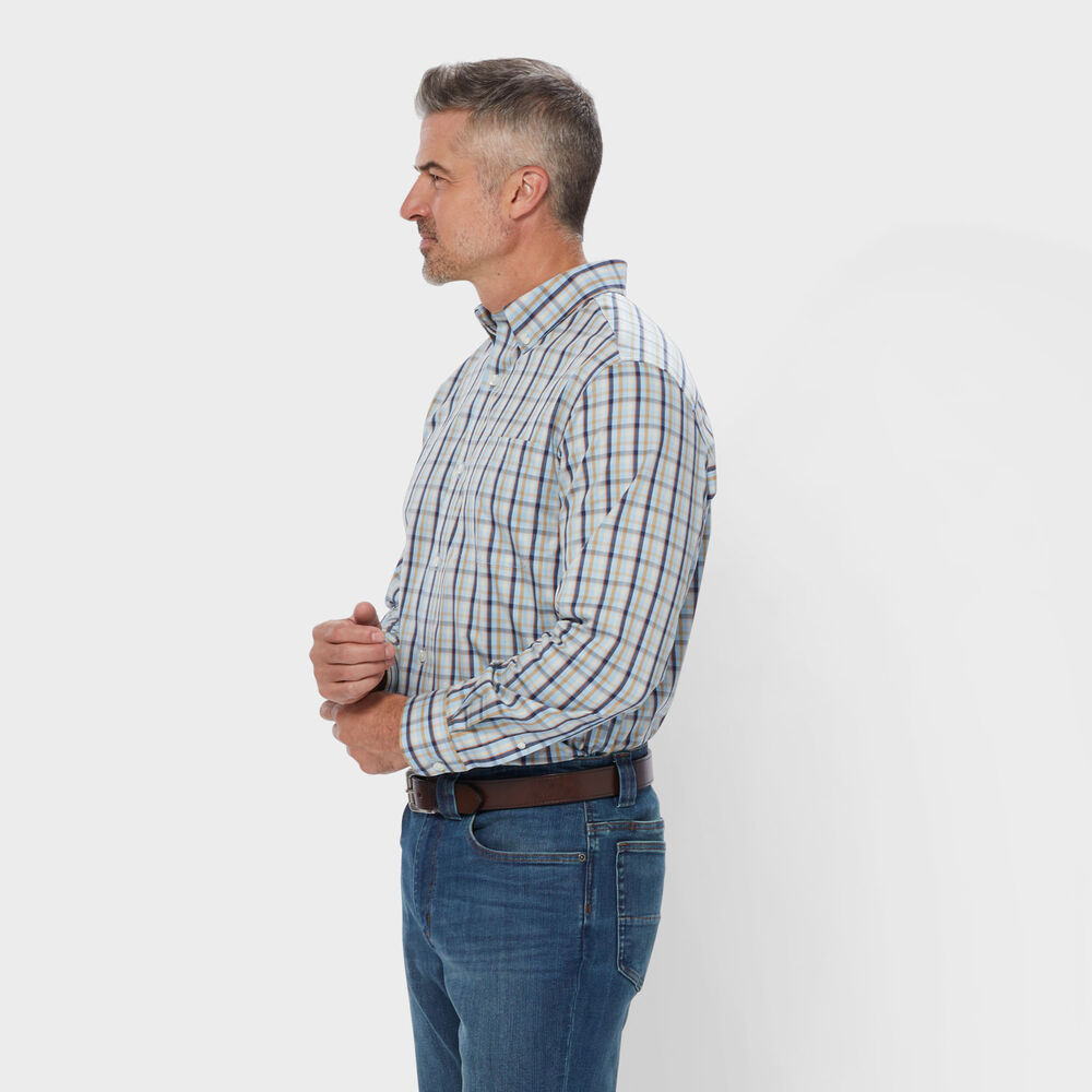 Men's Wrinklefighter Standard Fit Shirt Main Image