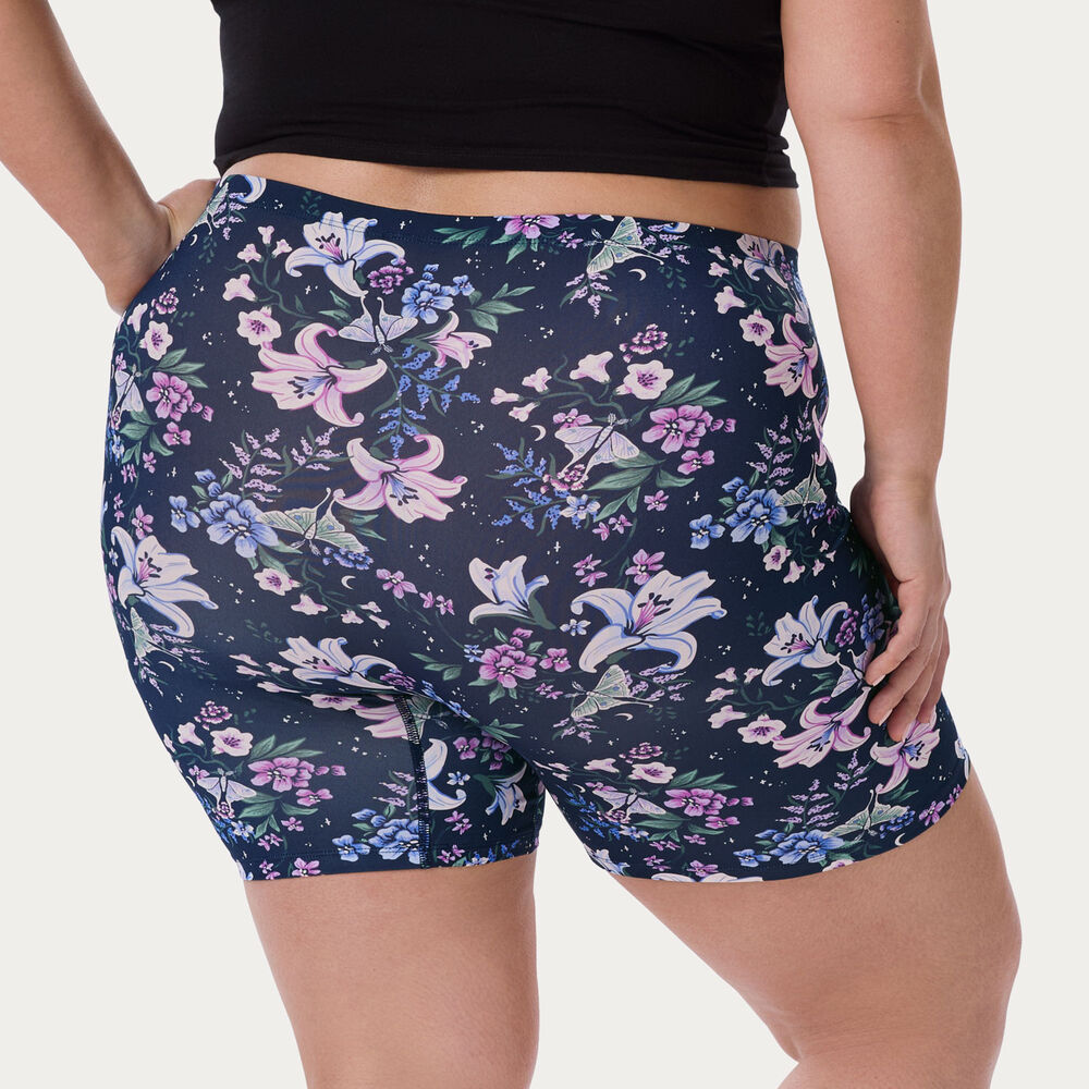 Women's Plus Armachillo Cooling Anti-Chafe Shorts Main Image
