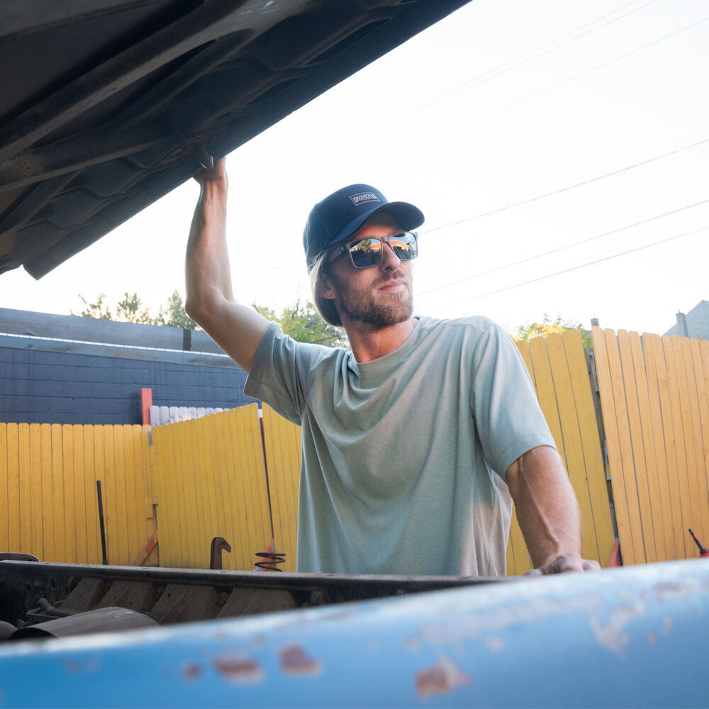 Men's Dry on the Fly Untucked Relaxed Fit Short Sleeve Crew Main Image