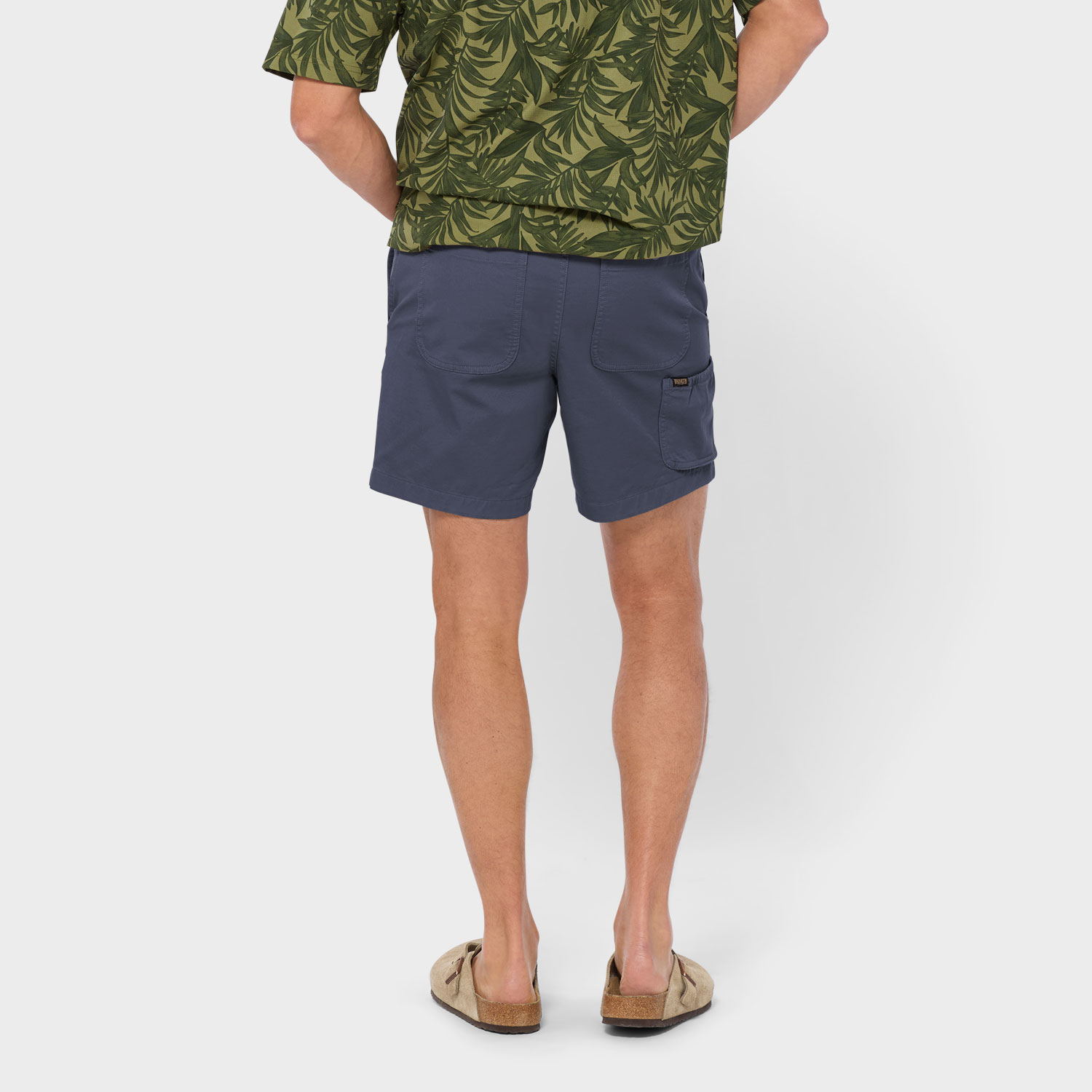 Men's BBQ Standard Fit 7" Shorts - image 2