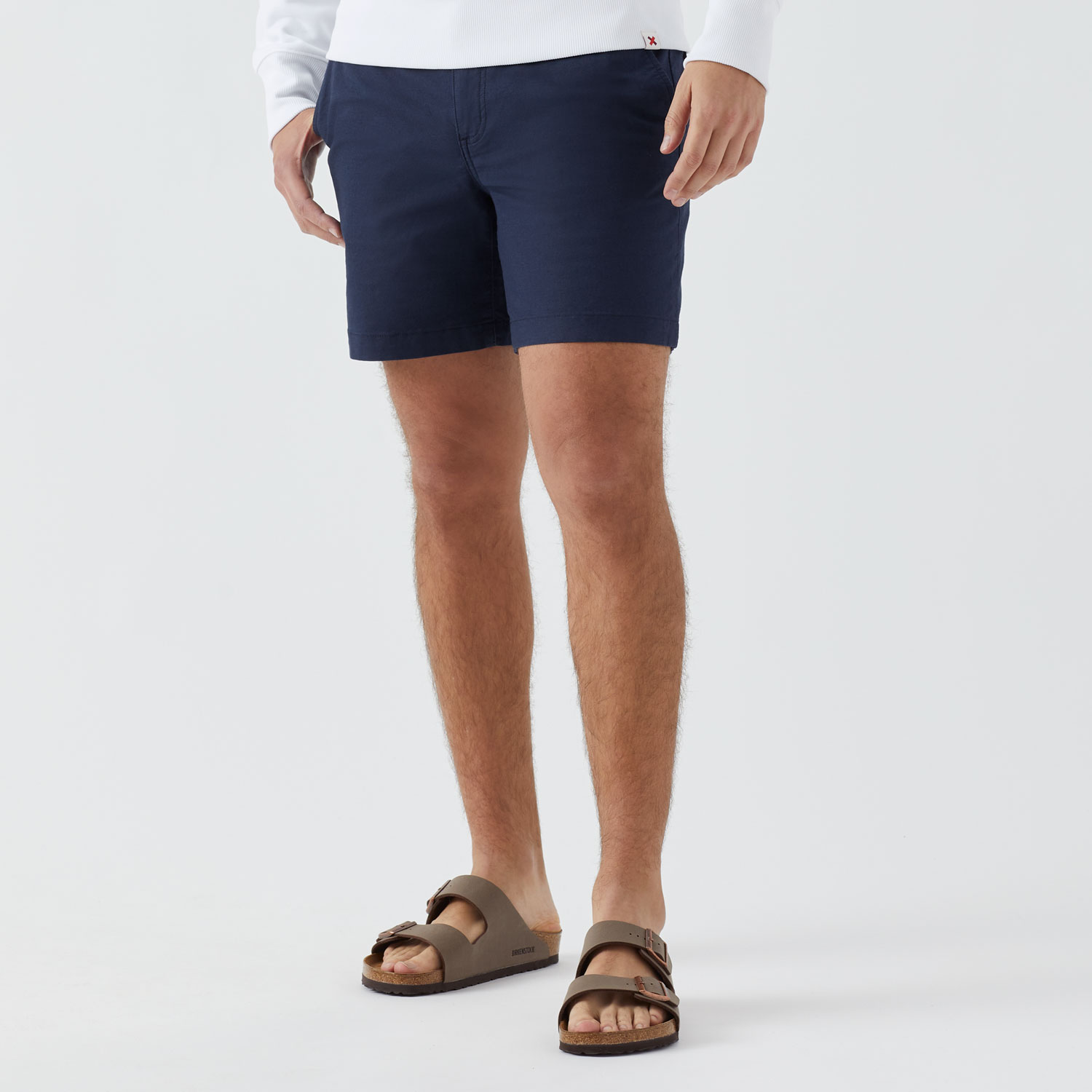 The Best Men's Linen Shorts Are a Feast for Your Eyes and a Treat